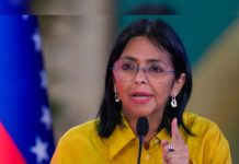 Vicepresidenta advierte sobre posibles consecuencias regionales ante amenazas externas a la soberanía de Venezuela