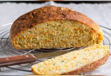 Pan integral de zanahoria se convierte en una opción casera saludable que gana popularidad en la cocina diaria