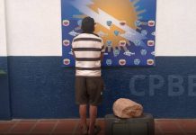 Capturan a un sujeto por intento de parricidiö en Maracaibo: el detenido atacaba con una gran piedra
