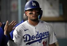 Miguel Rojas consiguió su segundo premio Roy Campanella de los Dodgers de Los Ángeles