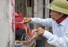 Artista bate récord Guinness con uñas de casi 6 metros: La historia de Lưu Công Huyền (+ Detalles)