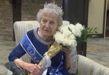 ¡Reina de belleza a los 100 años! Mujer centenaria se corona como Miss Missouri Cuidados a Largo Plazo 2025