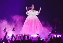 Natti Natasha sorprende en Premios Juventud: junto a su pareja Raphy Pina revelaron que tendrán otra niñą (+ Detalles)