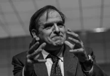 «Sangrë en el Diván» Ofrecerá sus dos últimas funciones del año en el Centro Cultural Chacao, reviviendo la historia del psiquiatra Edmundo Chirinos