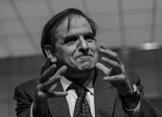 «Sangrë en el Diván» Ofrecerá sus dos últimas funciones del año en el Centro Cultural Chacao, reviviendo la historia del psiquiatra Edmundo Chirinos