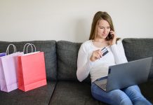 ¡Adiós a las tiendas! La Gen Z prefiere hacer sus compras online y evitan salir de casa