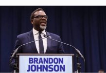 Alcalde de Chicago llama a hüelgâ general más grande de la historia de EEUU en cöntra de medidas aütoritarias de Trump