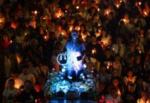 Miles de fieles iluminan Caracas en la histórica «Ruta Nocturna por la Paz» en honor al Dr. José Gregorio Hernández y la Madre Carmen Rendiles (+ Fotos)