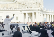 El Papa León XIV saluda a la multitud de venezolanos tras la histórica doble canonización (+ Video)