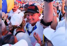 Multitudinaria concentración en el Parque Monumental Ana María Campos ratifica llamado a la paz en Zulia (+ Fotos)