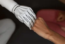 Sale al mercado Yogi: el robot humanoide que podría convertirse en tu nuevo compañero de hogar