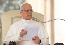 Papa León XIV reza por afêctados y pide ayuda urgênte por el paso del huracán Melissa en el Caribe