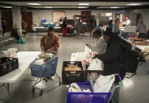 Gobierno de EEUU dejará de financiar la ayuda alimentaria para la población vulnerable: 42 millones de personas quedarán sin los cupones de alimentos