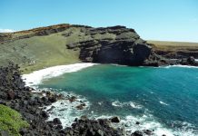 Playas de arena verde en el mundo: paraísos poco frecuentes y plantea retos de conservación