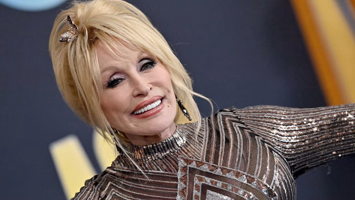 c3fdfd237806-dolly-parton-getty-t