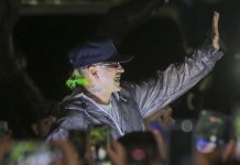 Feid estrena en vivo ‘Mønstruo’, su nuevo tema con Tainy, en un multitudinario evento gratuito frente al Palacio de la Cultura de Medellín