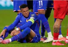 El capitán de Francia Kylian Mbappé se pierde el düelo ante Islandia por una nueva molęstia en el tobillo