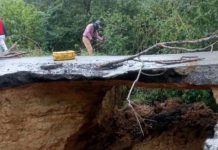 Intensas lluvias provocan cölapso de alcantarilla en el sector San Miguel de Anzoátegui
