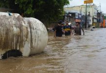 Presidenta Claudia Sheinbaum destaca respuesta del gobierno ante devâstadoras lluvias que dejan decenas de müërtõs en México
