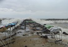 Autoridades guaireñas mantienen monitoreo en quebradas y playas tras onda tropical N°48: fuertes lluvias y oleajes se presentaron este lunes (+ Foto)