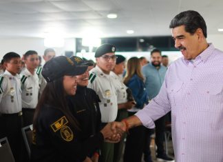 Maduro aprobó nuevo Complejo Educativo Integral en el 23 de Enero que se convertirá en un centro de formación básica y diversificada para niñøs y jóvenes