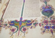 Un tesoro de fe y arte a través de los siglos: Biblia ilustrada del siglo XV se expone al público con motivo del Año Santo del Vaticano (+ Fotos)