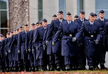 Alemania prepara el regreso del servicio militar: 700 mil jóvenes serán contactados por escrito en 2026