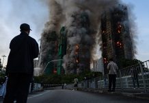Ascienden a 13 los muêrtôs por el incêndio en un complejo residencial de Hong Kong (+ Fotos)