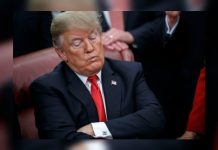 Trump reacciona molęsto tras derrõta en Nueva York y amęnåza con recõrtar fondos federales