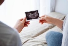 Científicos logran primer embarazo con inteligencia artificial en caso extremo de infertilïdad masculina (+ Detalles)