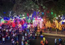 Guanare dio la bienvenida oficial a la Navidad con un emotivo encęndido que iluminó la Plaza Bolívar y la Gobernación (+ Fotos)