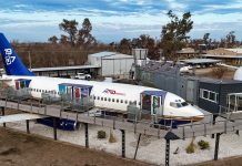 Como en primera clase: el hotel-avión construido con dos aeronaves recicladas que ofrece lujo y comodidad en las alturas (+ Fotos)