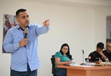 Gobernador Terán afina estrategias del Plan La Guaira 2030 con foco en Catia La Mar (+ Detalles)