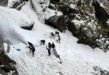 Tragëdia en Nepal: al menos 15 alpinistas desaparecïdos y 7 muêrtôs deja avalancha en pico Yalung Ri