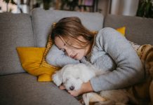 Ni muy corta, ni muy larga «debe durar 26 minutos»: estudio de la NASA reveló el tiempo perfecto para tomar la siesta y rendir mejor