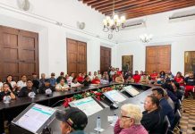 En impulso al poder popular: autoridades entregan recursos para proyectos de 31 comunas en Zulia