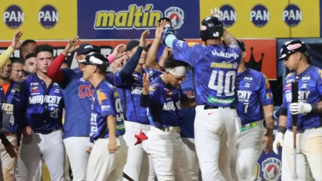 Tigres de Aragua se mantiene con vida en la LVBP al vencer 5-4 a Caribes en el primer juego del comodín