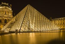 Hüelga indefinida a la vista en el Museo del Louvre: Empleados exigen mejoras laborales