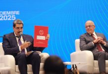 Jefe de Estado venezolano firmó decreto de Protocolo Unificado para Exportaciones no Petroleras: «Para que la economía siga creciente, desarrollándose»
