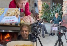 La magia que solo tienen las abuelas: una nonna italiana se hace viral y demuestra por qué su cocina sigue siendo la reina del planeta (+ Videos)