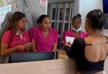 Jefa cancela la fiesta de fin de año para invertir en los sueños de sus empleadas (+ Video)