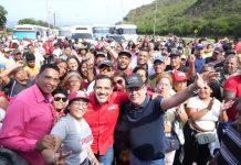 Juramentación en la capital: comandos de comunidades de La Guaira se movilizaron a Caracas para acompañar acto con el Presidente Maduro