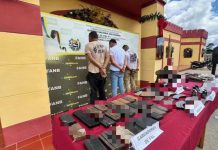 GNB desmanteló campamento de delincuËnci@ organizada y recuperó amplio material de guËrr@ en la Guayana Esequiba