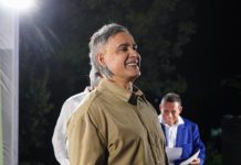 Tarek William Saab presentó sus nuevos poemarios en la Plaza Bob Dilan de Puerto La Cruz (+ Detalles)