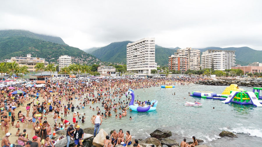 Navidad en La Guaira: playas llenas de familias, recreación y turismo interno en un ambiente de paz y tranquilidad