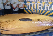 De Venezuela para el mundo: Churromania cønquista el Guinness World Record del churro más largo del mundo (+ Detalles)