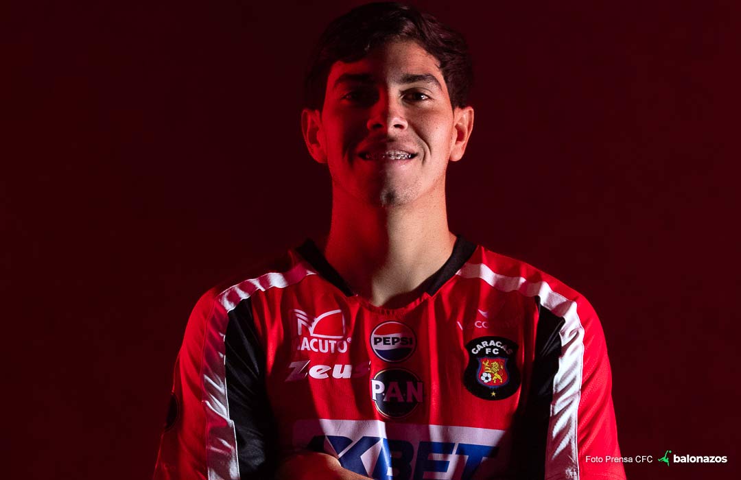 Caracas FC se rejuvenece: el jugador Luis Maestre se une al proyecto de Fernando Aristeguieta para 2026