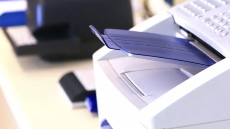 Alemania se queda atrás en la digitalización: Mantiene el uso de los fax y papel en servicios públicos