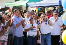 Gobernador Lacava y ministro Paredes entregaron viviendas en San Joaquín: más de 300 personas fueron beneficiadas a través del 1×10 del Buen Gobierno (+ Fotos)
