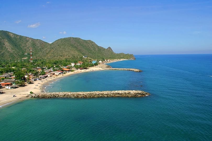 Ocumare de la Costa cerró su primer fin de semana del 2026 con la visita de al menos 12 mil turistas